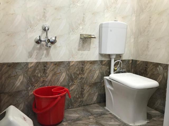 Prestige Guest House & Hostel Bilāspur Dış mekan fotoğraf